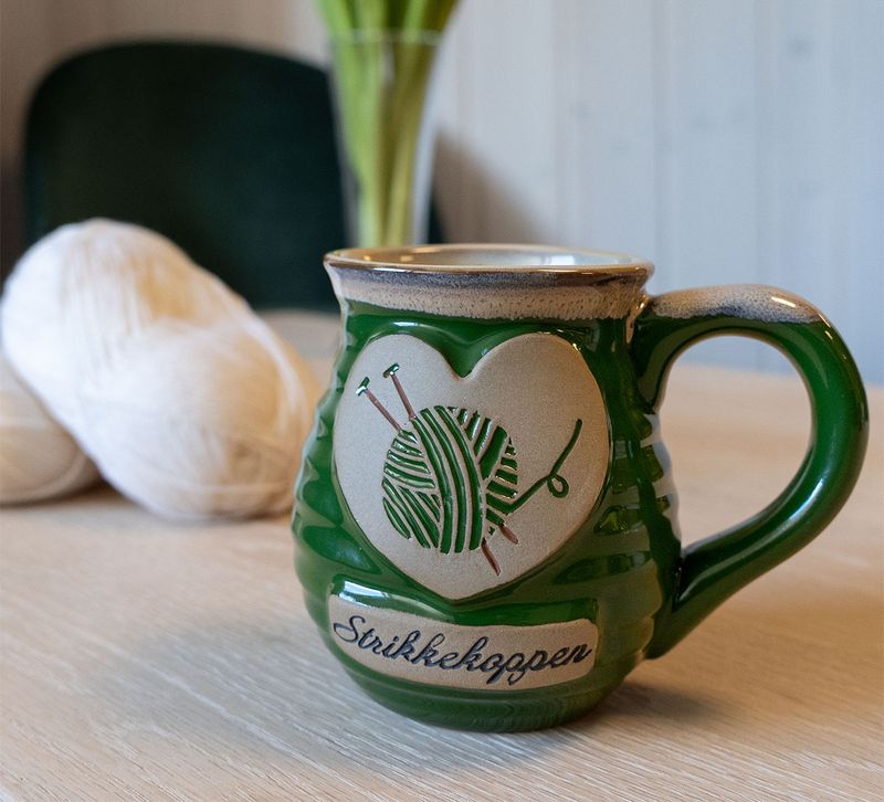 Knitting mug, forest green