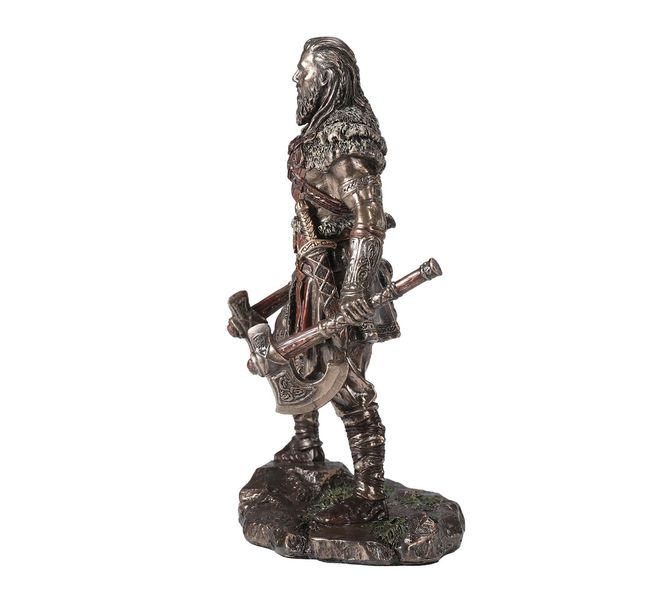 Hovedbilde Vikingmann med økser