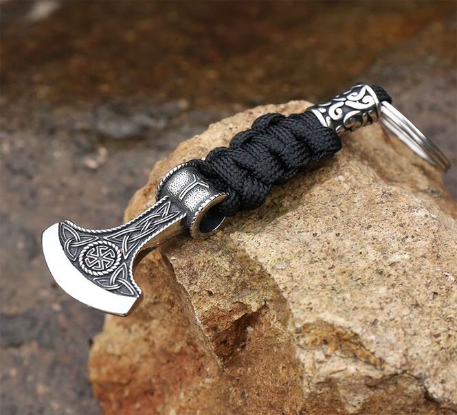 Main Image Viking keychain axe