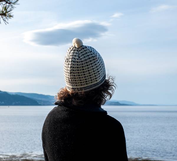 Main Image Woollen hat with pom-pom, Islender pattern, ...