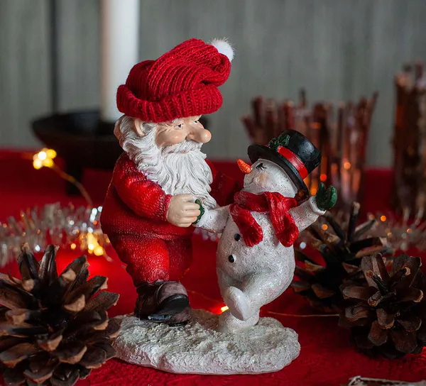 Main Image Santa dancing with snowman