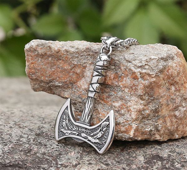 Hovedbilde Vikingsmykke, Tveegget øks