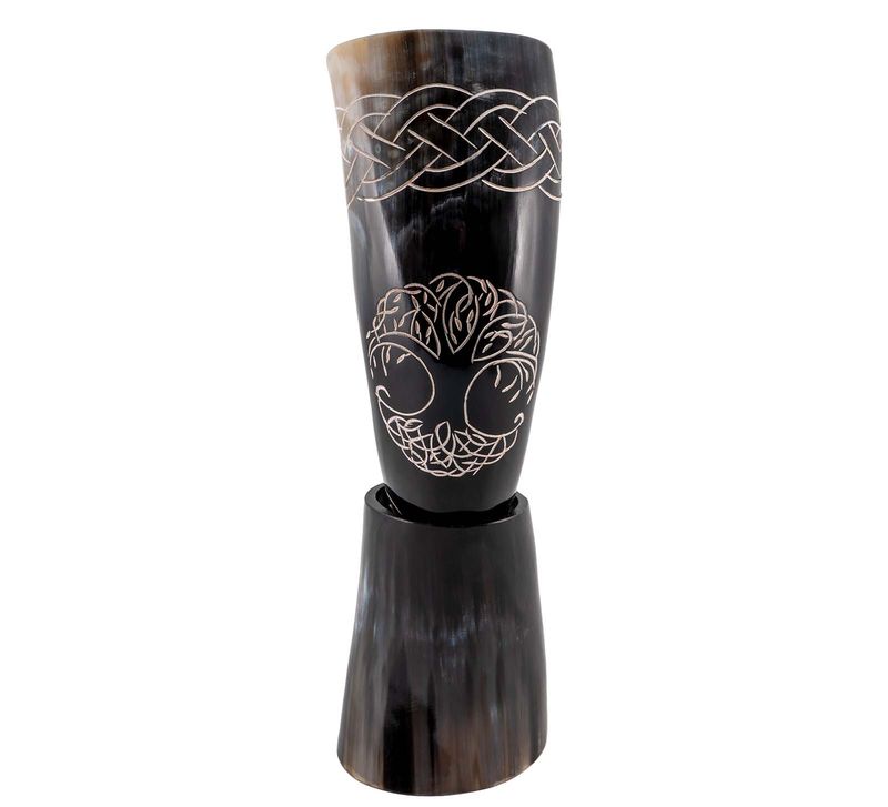 Vikinghorn, Yggdrasil