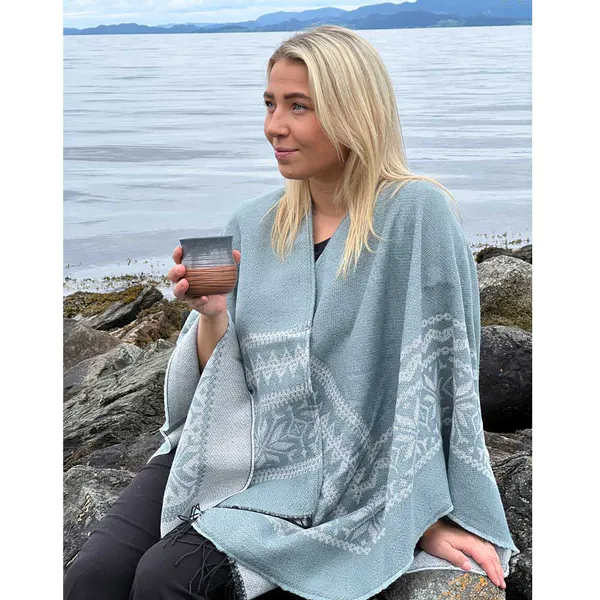 Main Image Poncho, Star pattern, ice blue